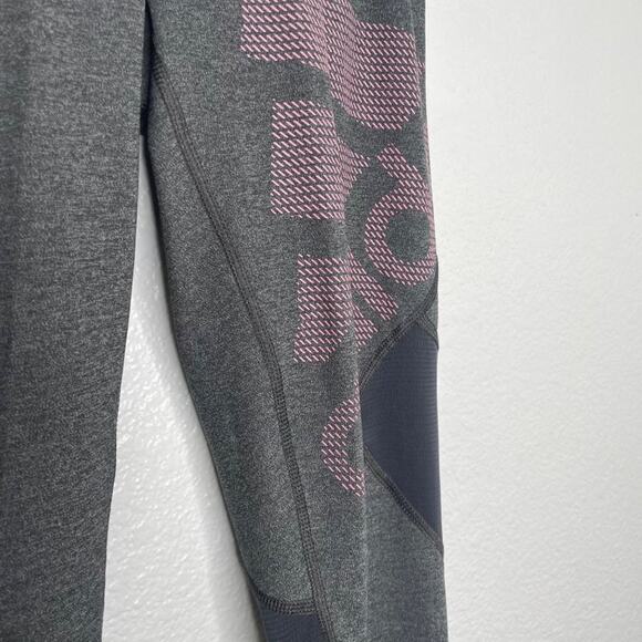 Adidas Womens Leggings Size S Light Gray Activewear Workout Pullover Gym Wear - Picture 9 of 12